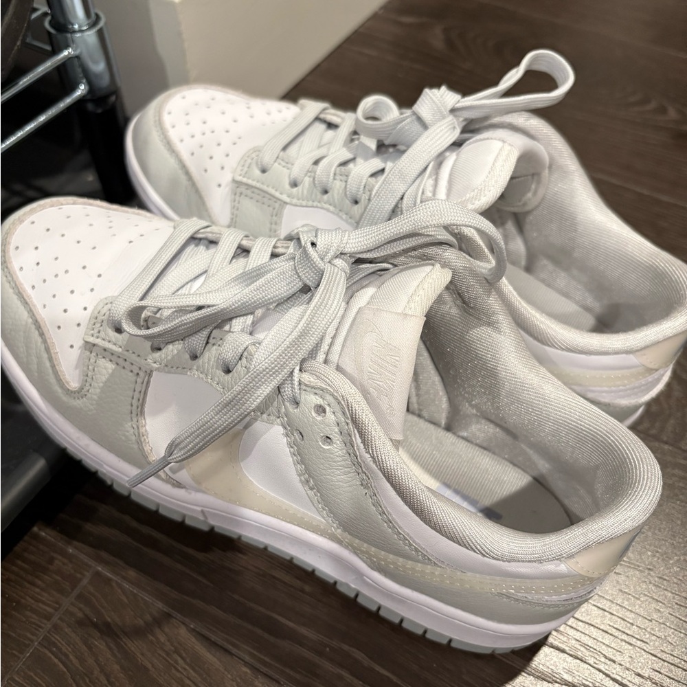 Nike down low sneaker